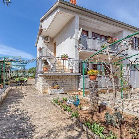 Apartment Mirijana Tar-Vabriga Bagian luar foto